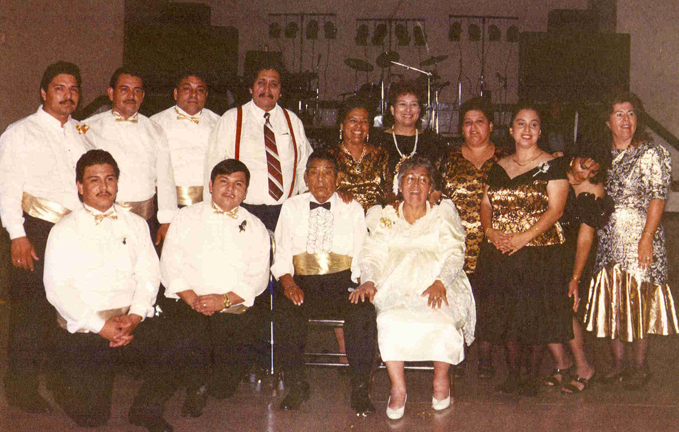 Yolanda with her parents, center, six brothers and five sisters in 1989. Yolanda is in the first row in the center.