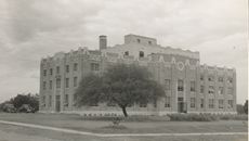 La Salle County Courthouse, circa 1939