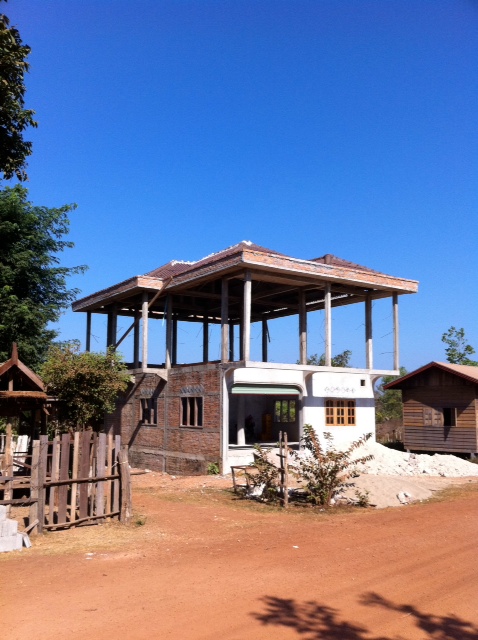 Khams house in Laos under construction (2009)