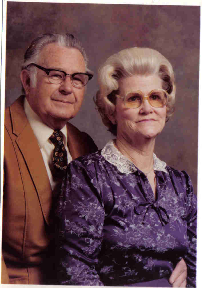 1982 family portrait Ruth and Curtis Mahula
