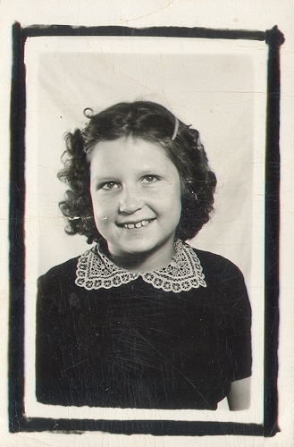 Magdalen Jarzombek (nee Opiela) as a child
