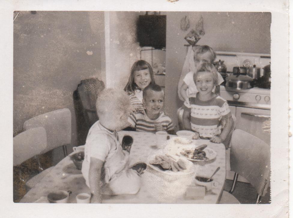 all of the kids in the kitchin while Frank was babysitting