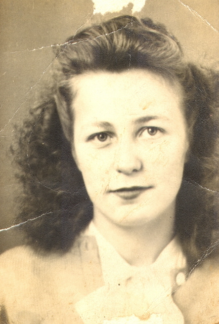 Diane's mother, Dorothy Ertle Yeager,May 1947