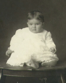Helen Mary Pawlik in 1915.