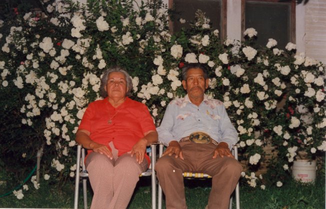 Jesus & Augustina Rosales 1990 in 
front of their house in Jourdanton, TX