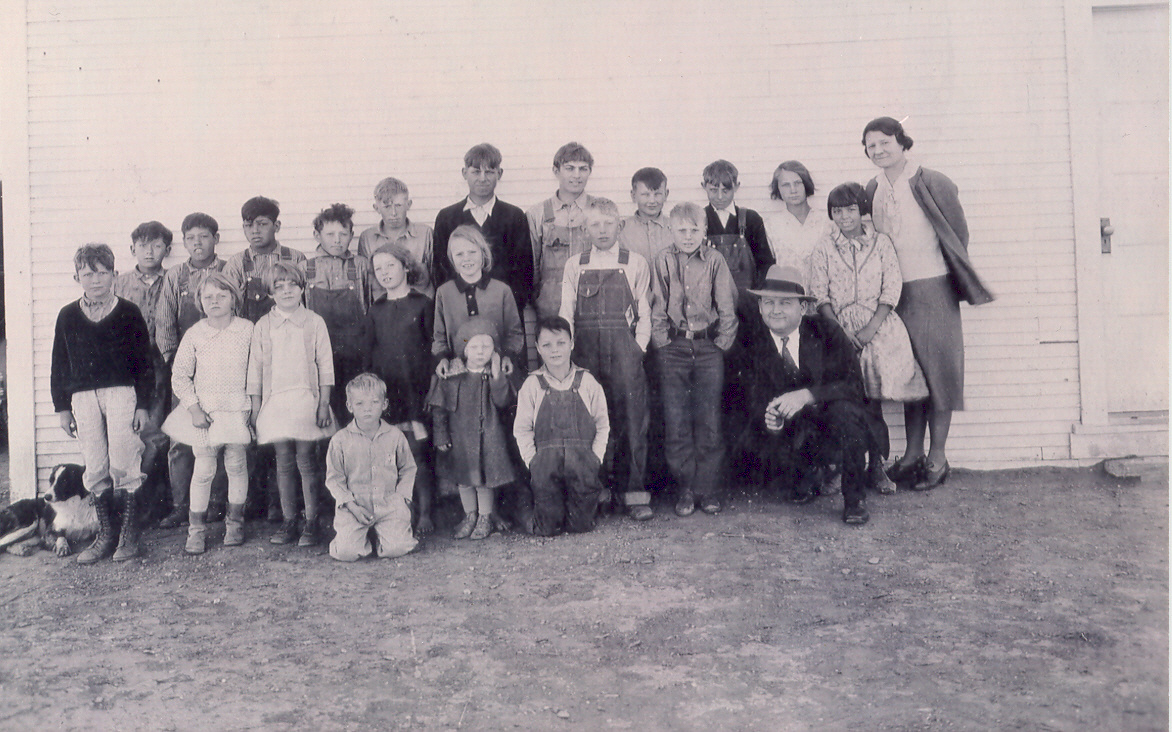 Hartford School William is 5th on the back row. His sisters Valta and Jarene are the two girls in the middle (approx. 1930)