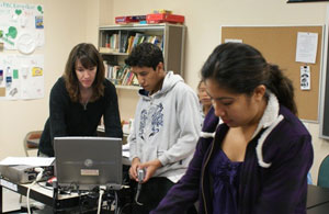 ESOL students make use of new technology to learn a new language. Photo by Sylvia Hernandez
